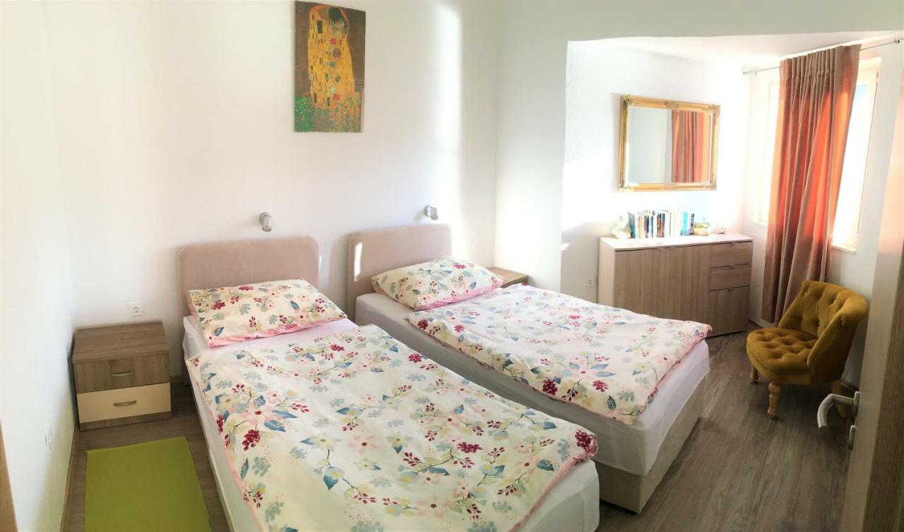 Apartments Kurelja Lastovo エクステリア 写真