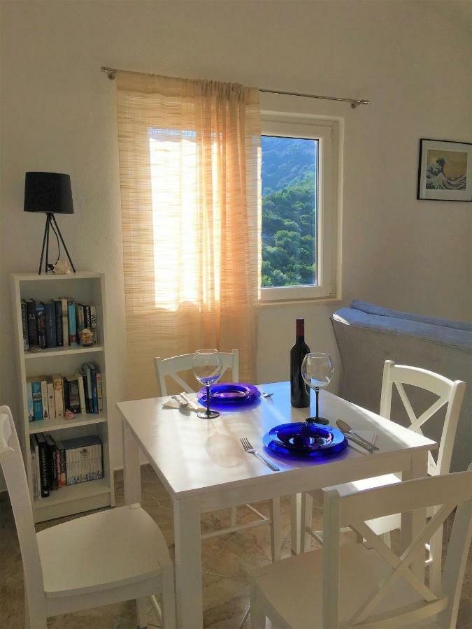 Apartments Kurelja Lastovo エクステリア 写真